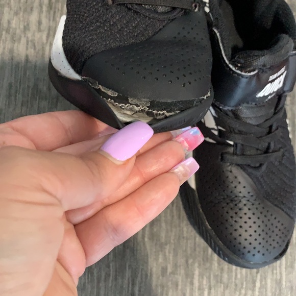 ⚪️⚫️TEAM HUSTLE NIKE⚫️⚪️ - Picture 6 of 7